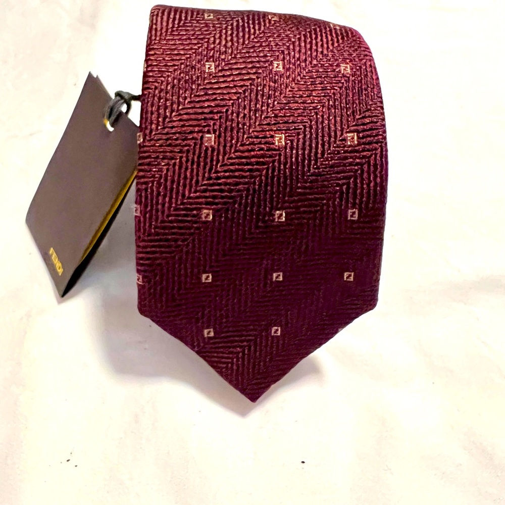 Authentic‼️ FENDI men’s tie, wine red thin. New with tags.